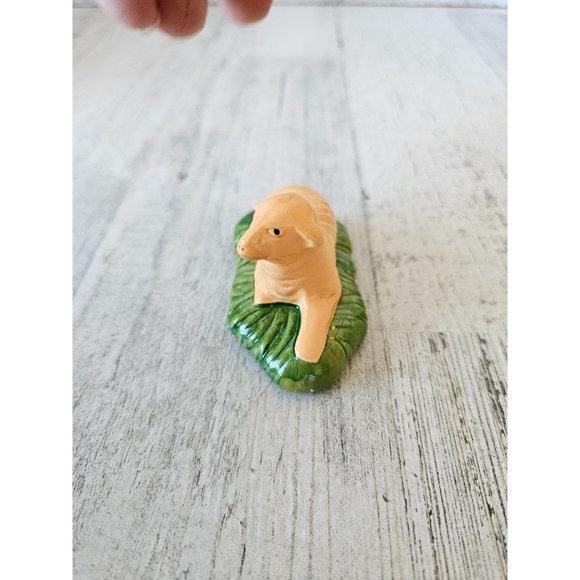 Vintage sheep nativity village Taiwan Xmas - Picture 2 of 6